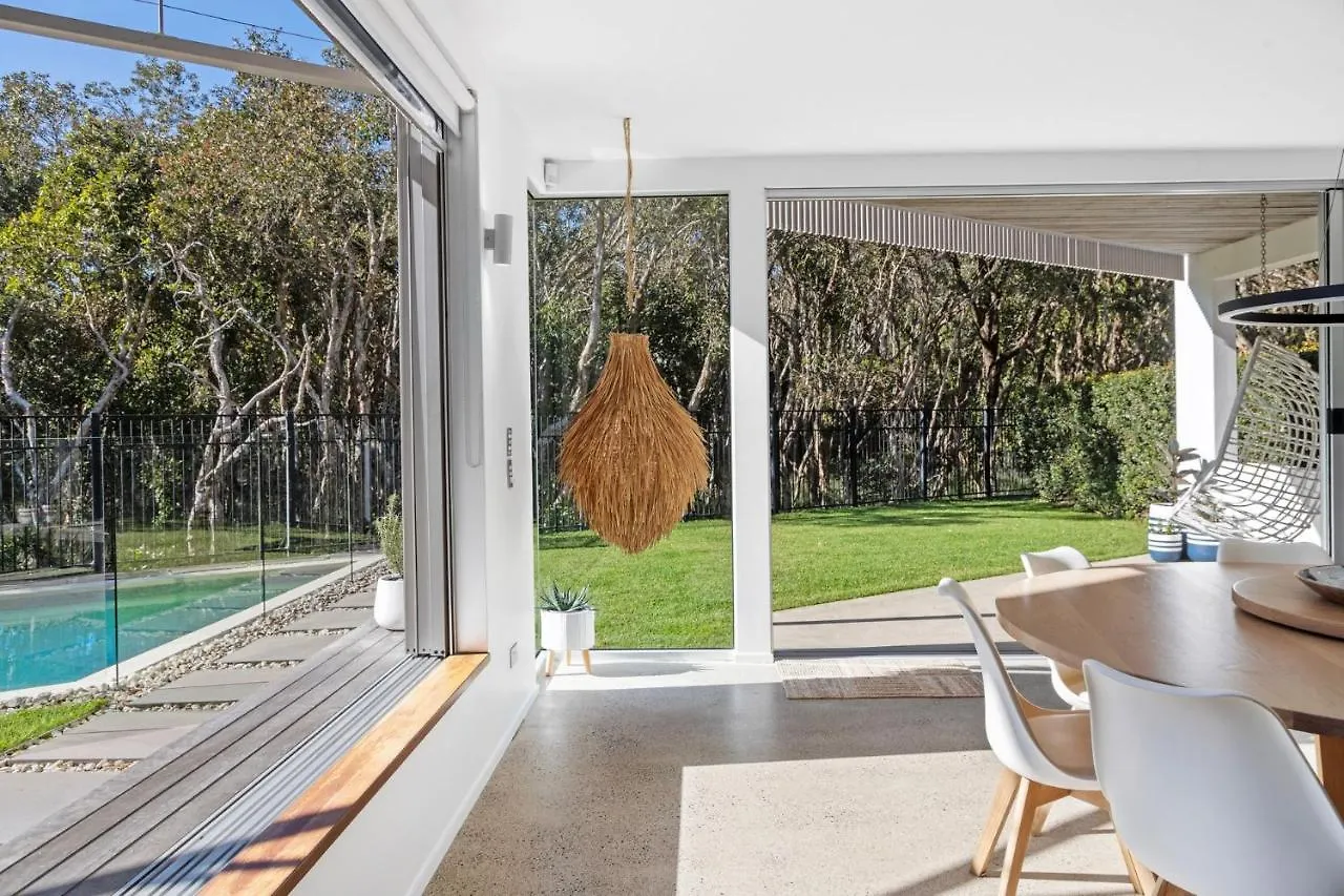 Holiday home 25 Whitehaven Parade Yaroomba Australia