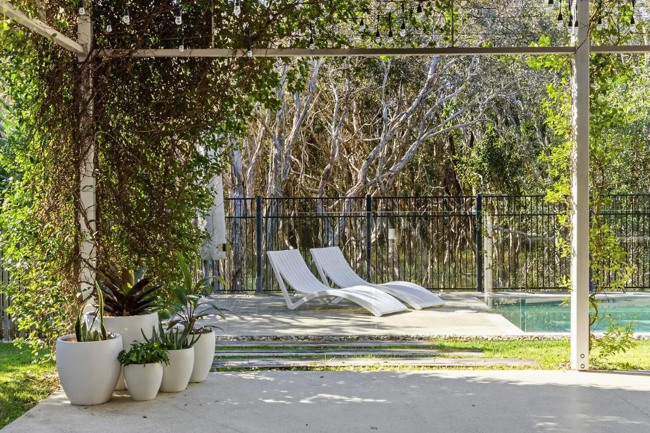 25 Whitehaven Parade Yaroomba Australia