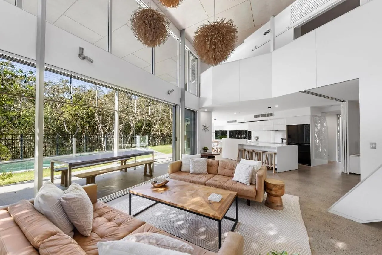 Holiday home 25 Whitehaven Parade Yaroomba Australia