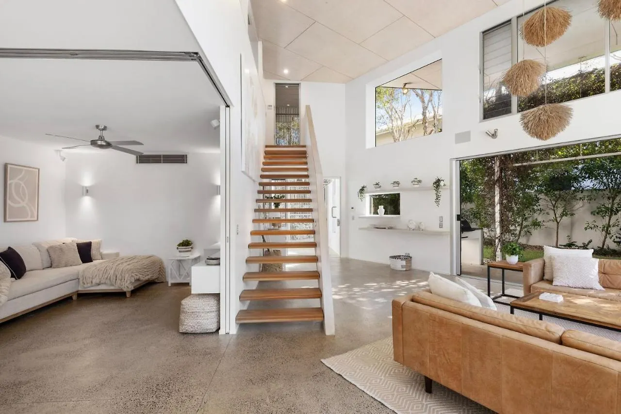 25 Whitehaven Parade Yaroomba 0*,  Australia