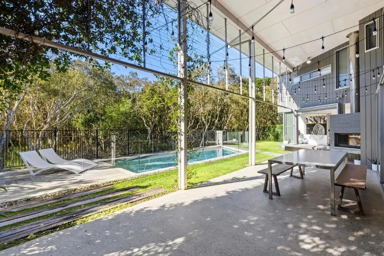 25 Whitehaven Parade Yaroomba