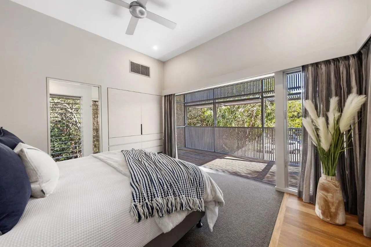 25 Whitehaven Parade Yaroomba Holiday home
